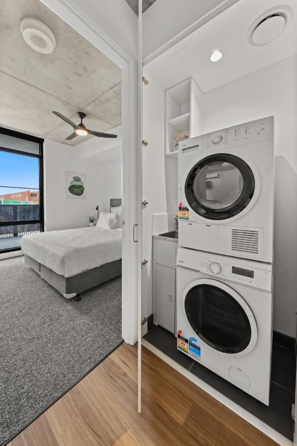 Rambla At Solarino House Aparthotel Melbourne Ngoại thất bức ảnh